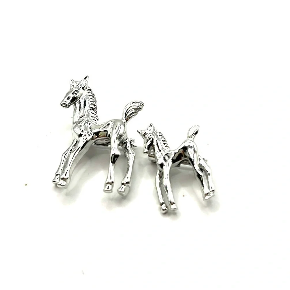 2 Silver Tone Horse Brooches Equestrian Foal Pony Ponies Scatter Pins Rodeo